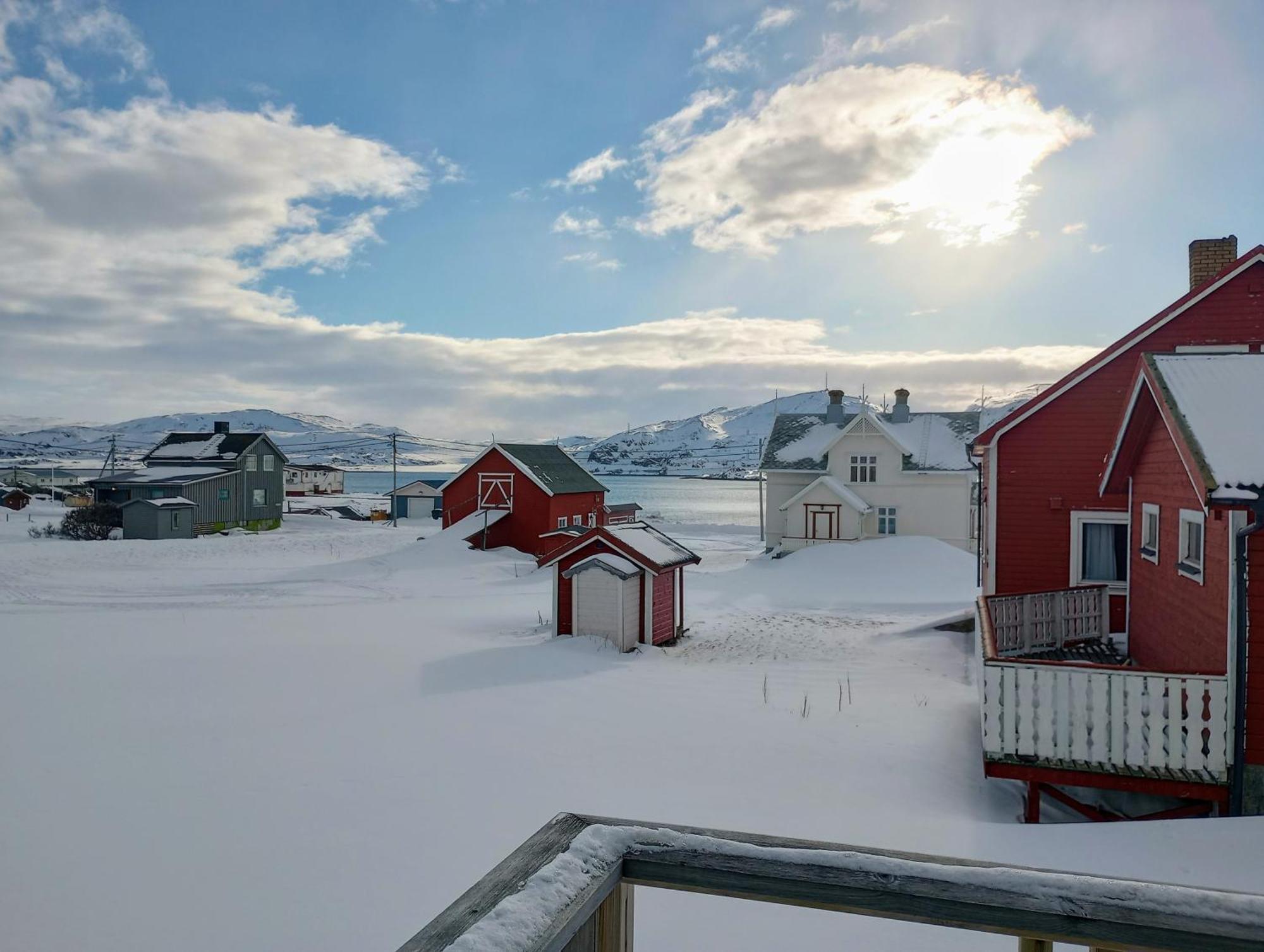 Kongsfjord Holiday Home Exterior photo
