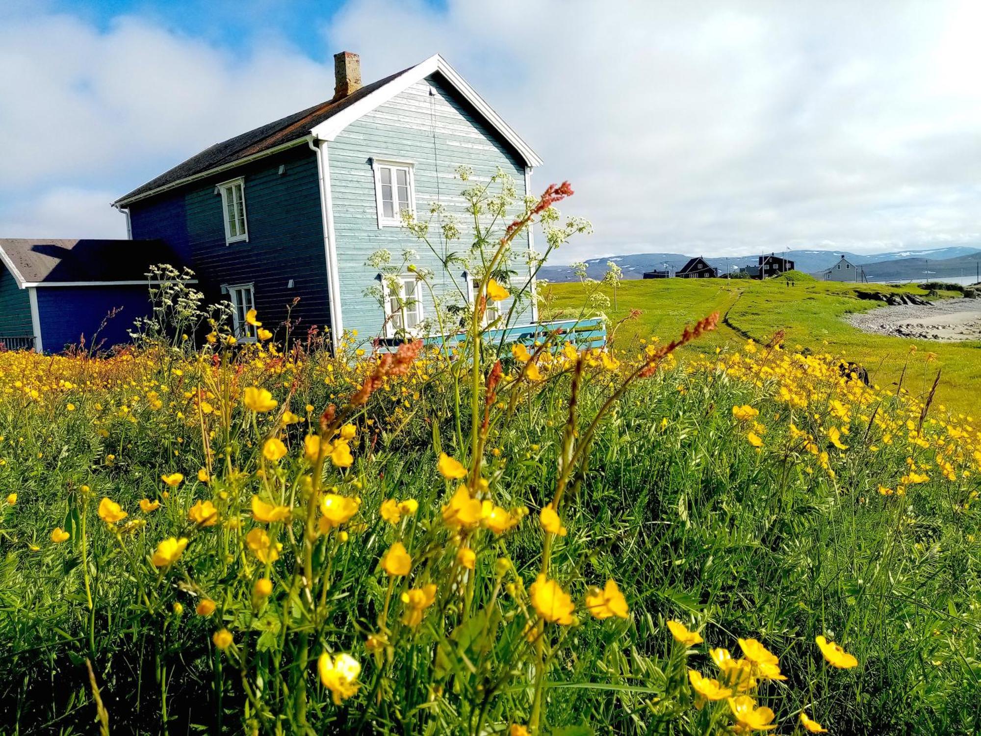 Kongsfjord Holiday Home Exterior photo